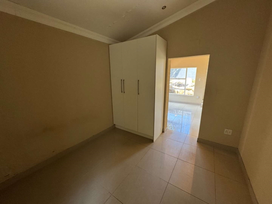 4 Bedroom Property for Sale in Glenvista Gauteng