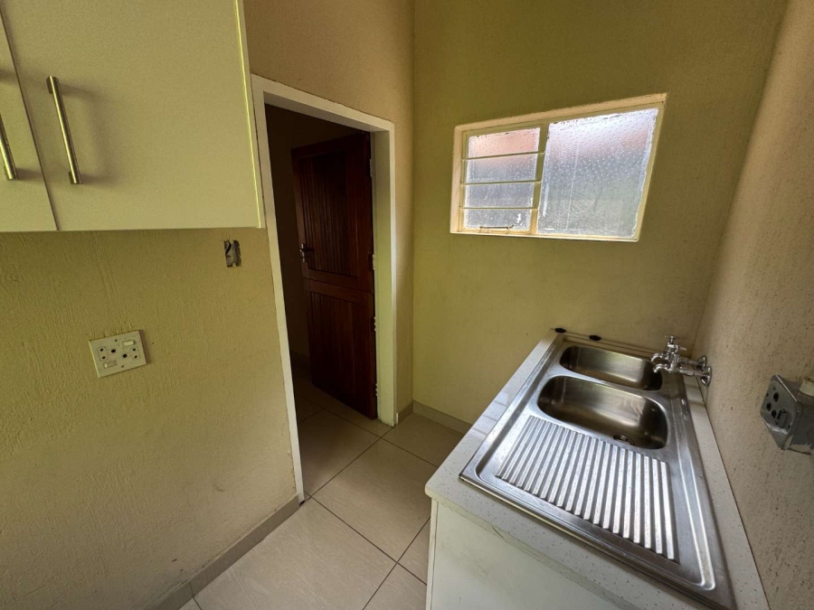 4 Bedroom Property for Sale in Glenvista Gauteng