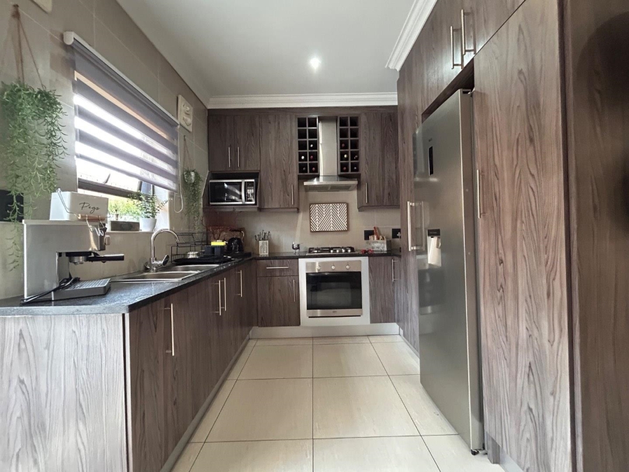 4 Bedroom Property for Sale in New Redruth Gauteng