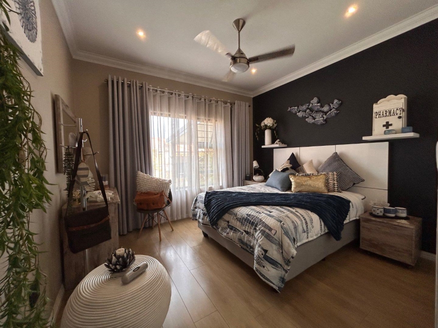 4 Bedroom Property for Sale in New Redruth Gauteng