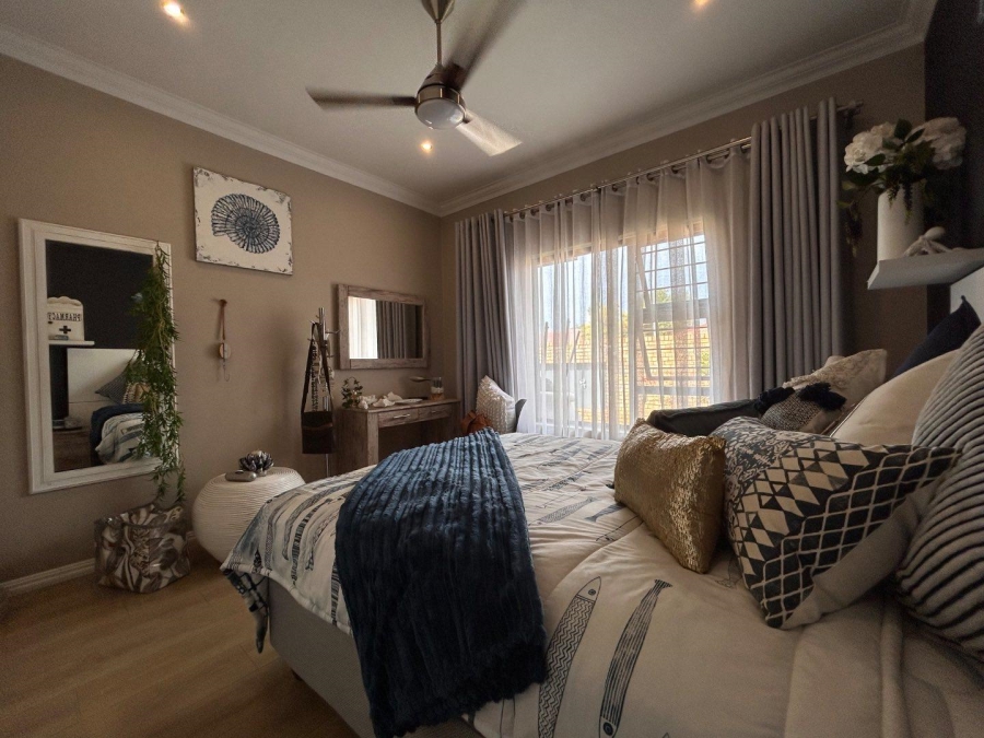 4 Bedroom Property for Sale in New Redruth Gauteng