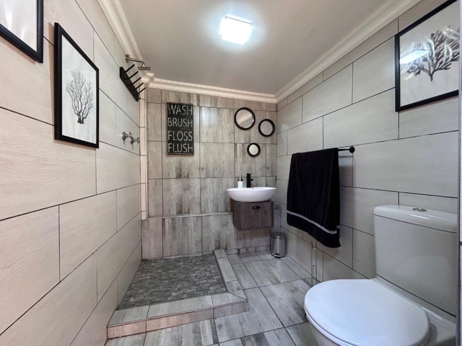 4 Bedroom Property for Sale in New Redruth Gauteng