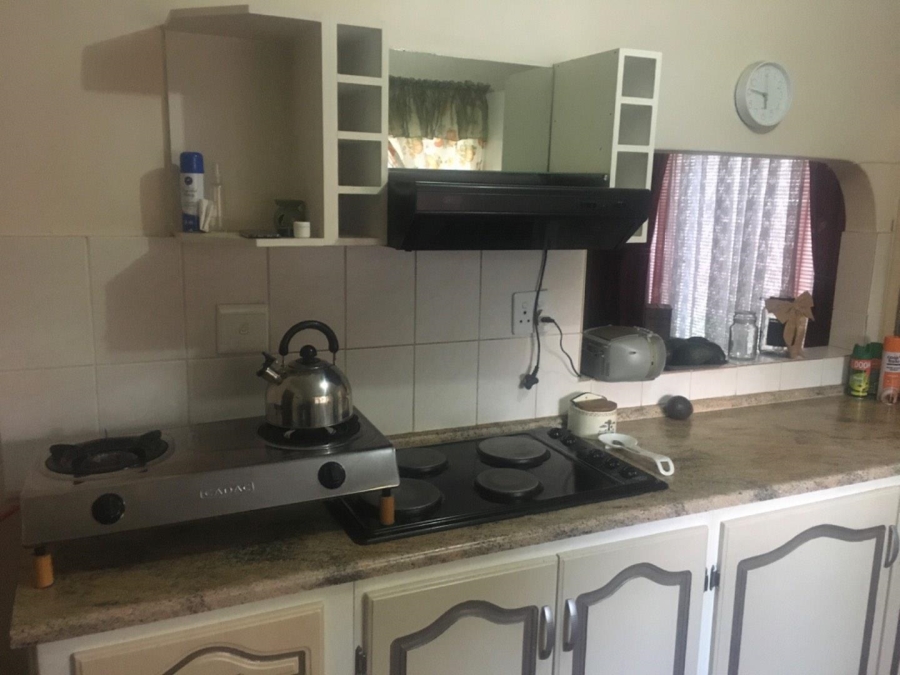 4 Bedroom Property for Sale in Rooihuiskraal Gauteng