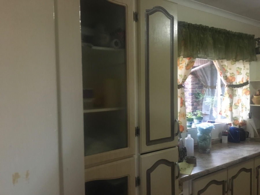 4 Bedroom Property for Sale in Rooihuiskraal Gauteng