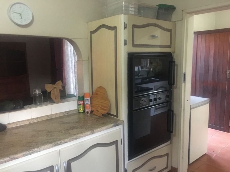4 Bedroom Property for Sale in Rooihuiskraal Gauteng
