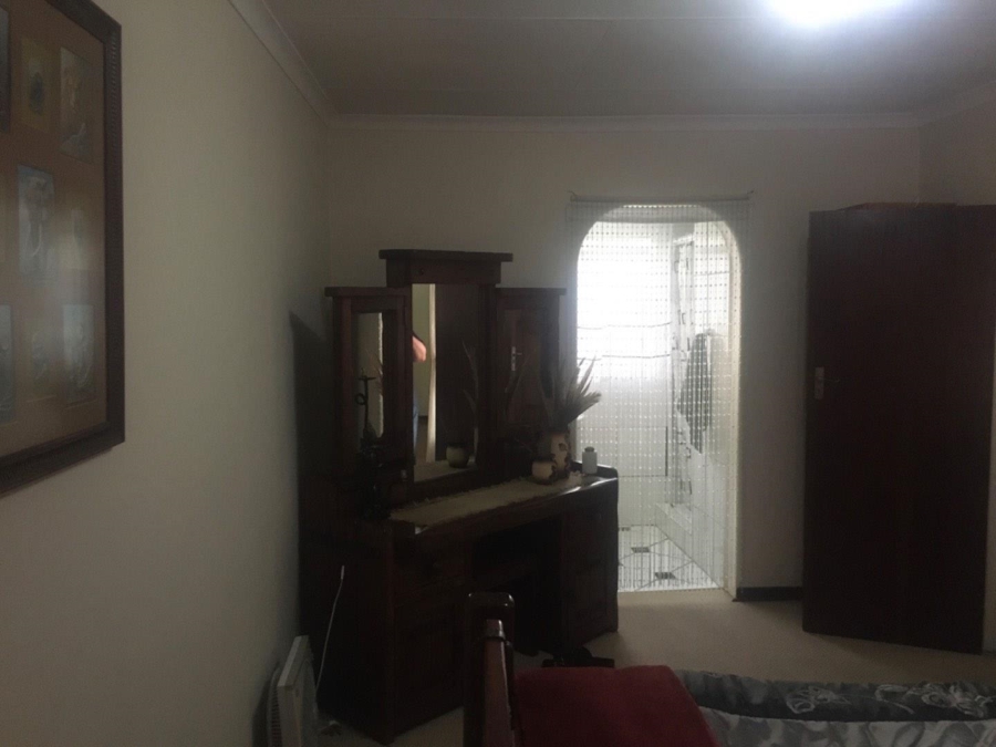 4 Bedroom Property for Sale in Rooihuiskraal Gauteng
