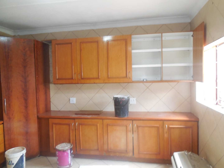 To Let 4 Bedroom Property for Rent in Silverton Gauteng