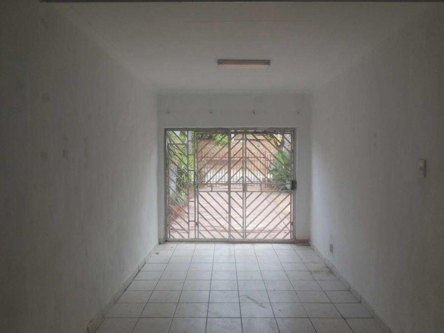 To Let 4 Bedroom Property for Rent in Silverton Gauteng
