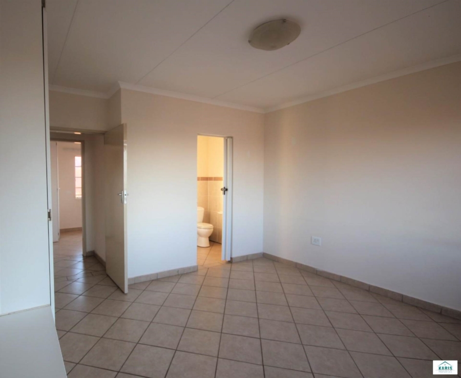 To Let 3 Bedroom Property for Rent in Hazeldean Gauteng