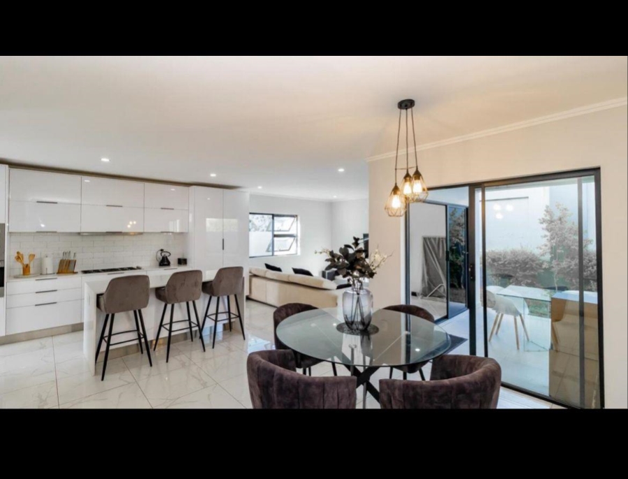 3 Bedroom Property for Sale in Fourways Gauteng