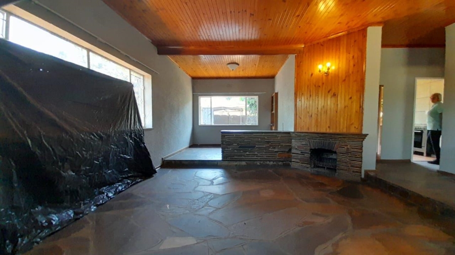 5 Bedroom Property for Sale in Birchleigh Gauteng