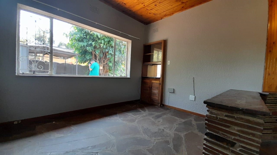 5 Bedroom Property for Sale in Birchleigh Gauteng