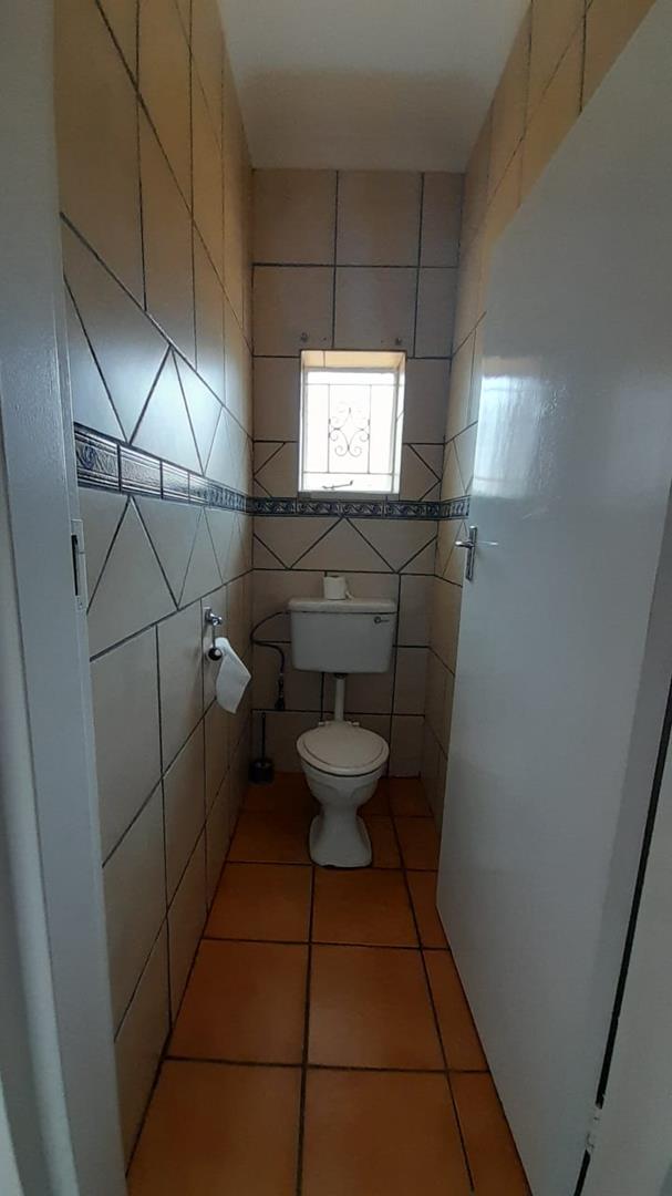 5 Bedroom Property for Sale in Birchleigh Gauteng