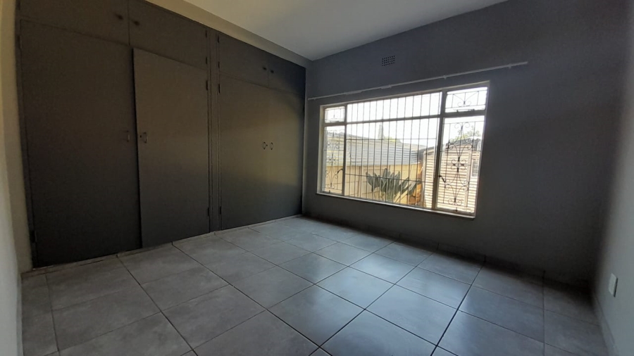 5 Bedroom Property for Sale in Birchleigh Gauteng