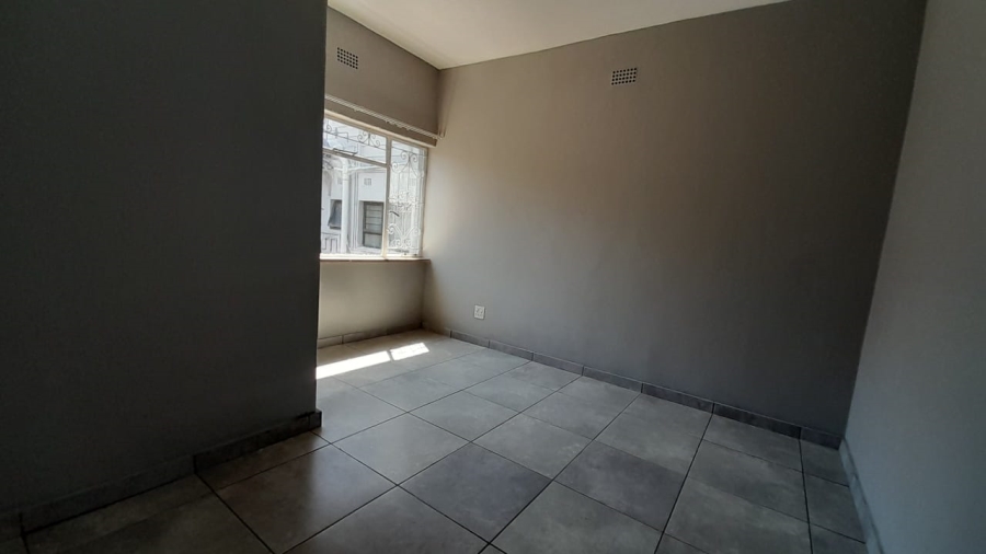 5 Bedroom Property for Sale in Birchleigh Gauteng