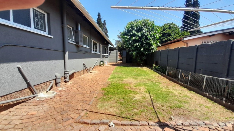 5 Bedroom Property for Sale in Birchleigh Gauteng