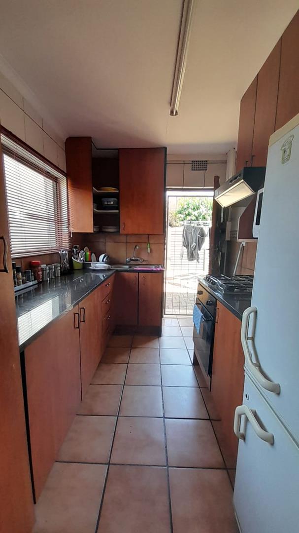 5 Bedroom Property for Sale in Birchleigh Gauteng