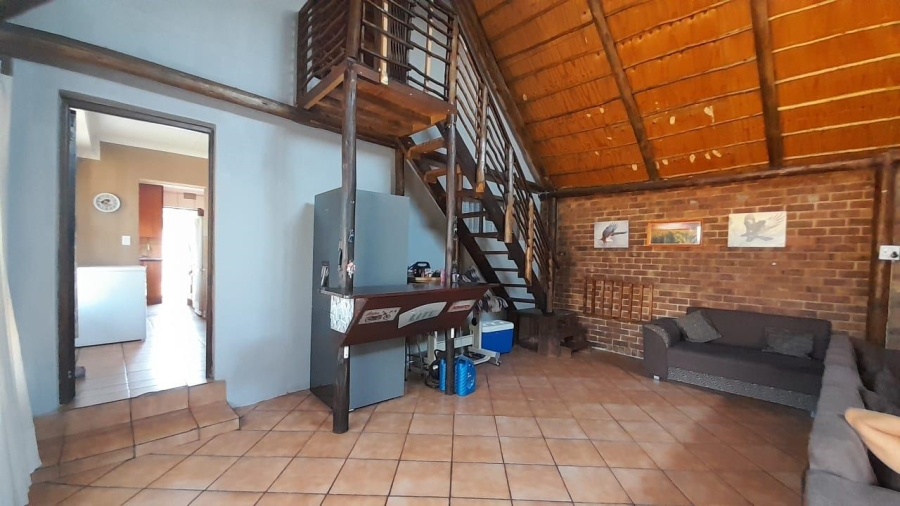 5 Bedroom Property for Sale in Birchleigh Gauteng
