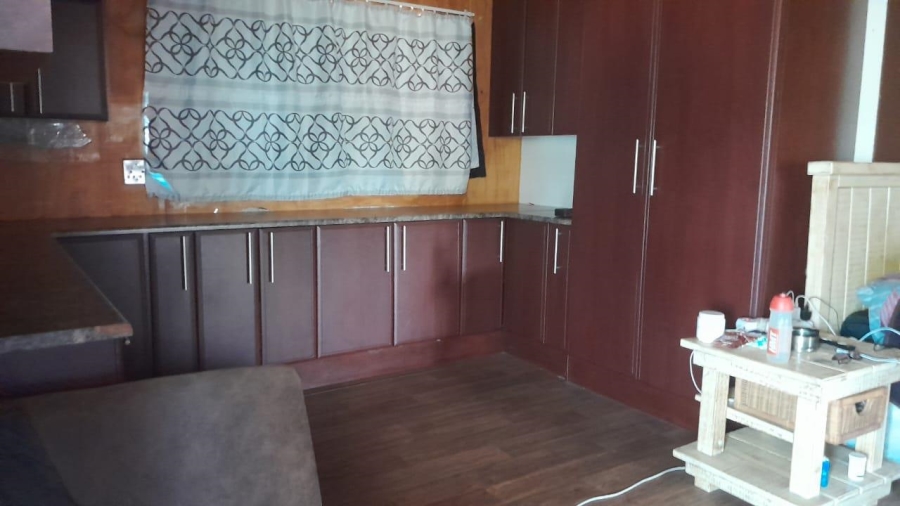 5 Bedroom Property for Sale in Birchleigh Gauteng
