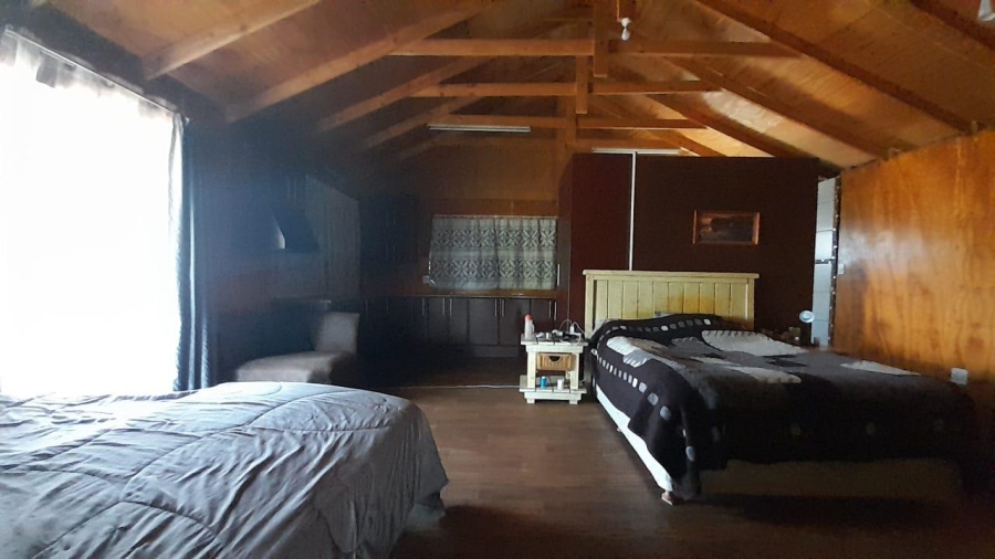 5 Bedroom Property for Sale in Birchleigh Gauteng