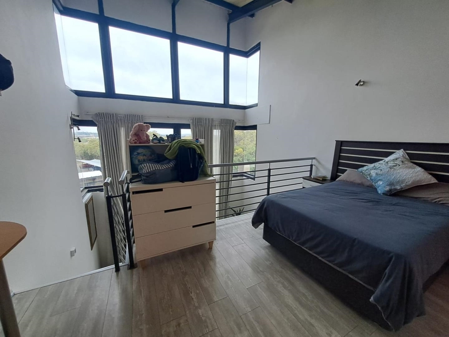 1 Bedroom Property for Sale in Rooihuiskraal North Gauteng