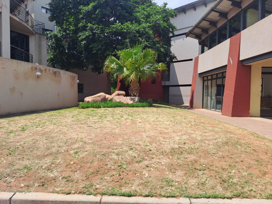 1 Bedroom Property for Sale in Rooihuiskraal North Gauteng