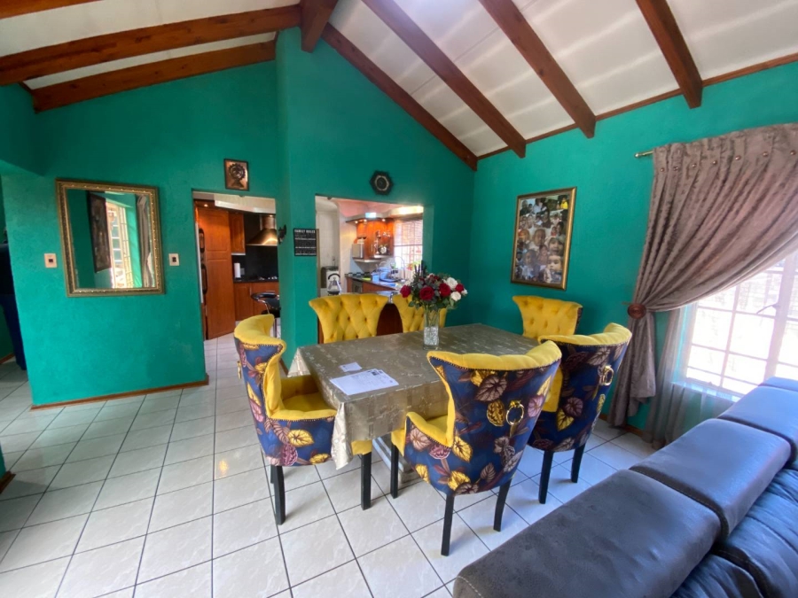 3 Bedroom Property for Sale in Mondeor Gauteng