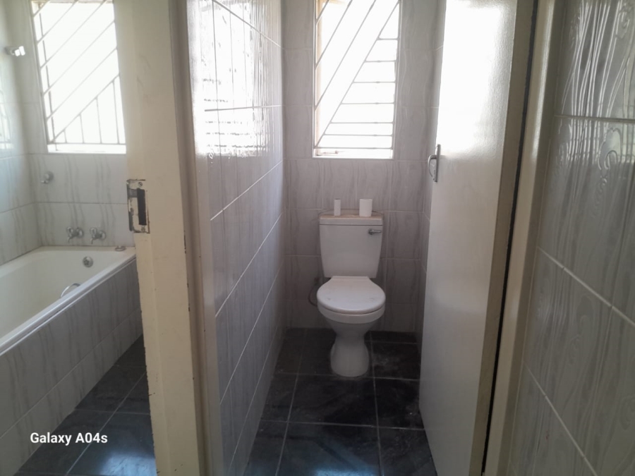 3 Bedroom Property for Sale in Alveda Park Gauteng