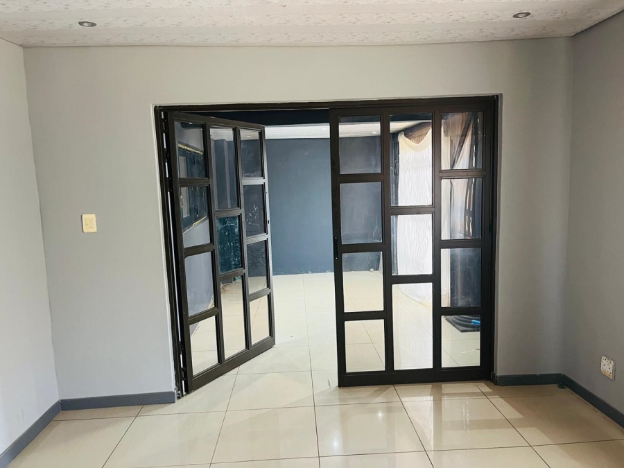 3 Bedroom Property for Sale in Orange Farm Gauteng
