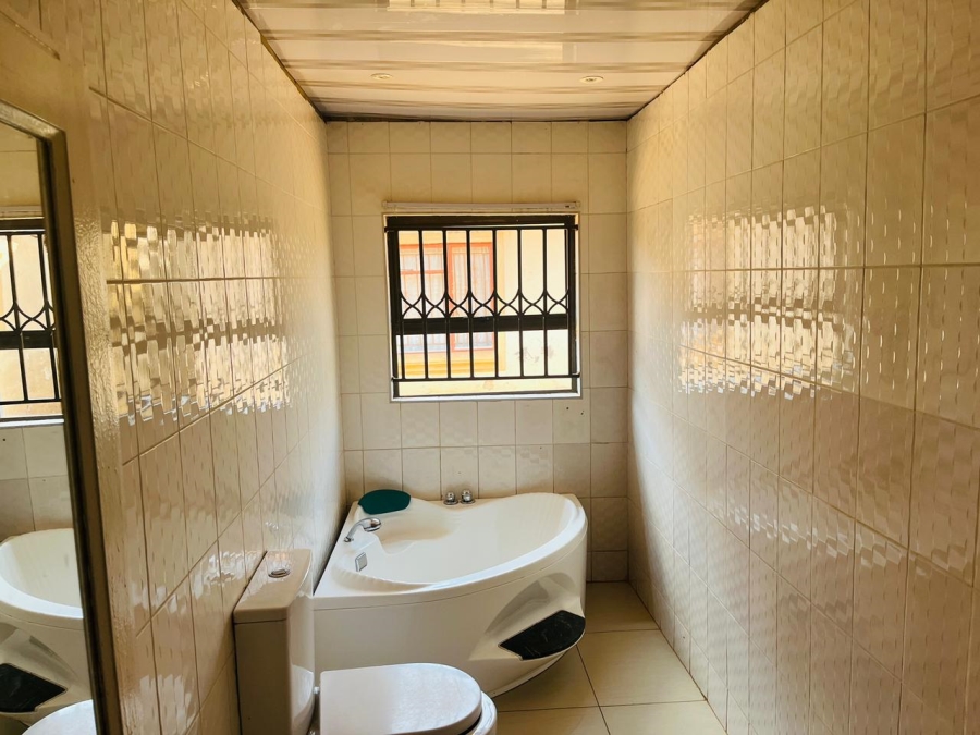 3 Bedroom Property for Sale in Orange Farm Gauteng