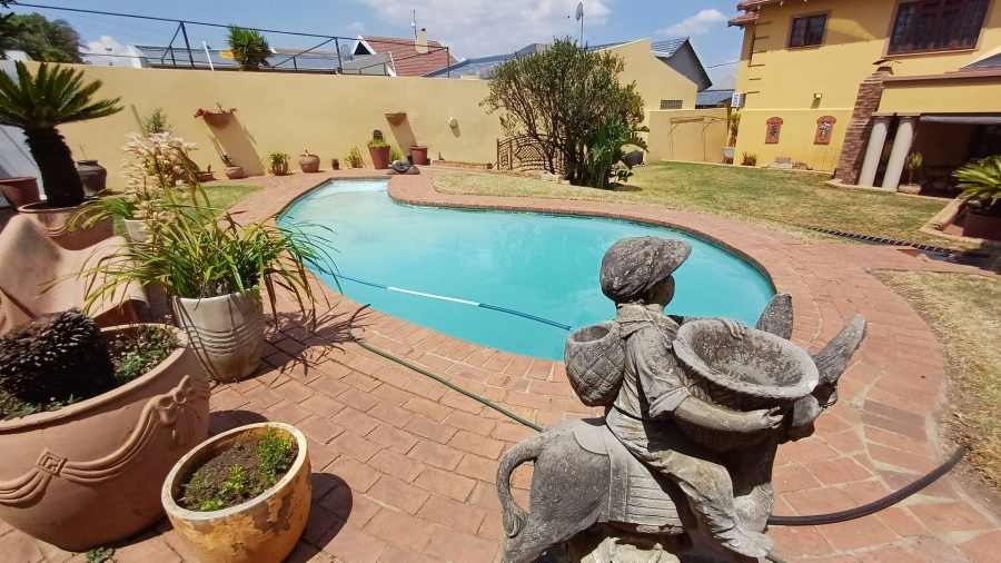 0 Bedroom Property for Sale in Linmeyer Gauteng
