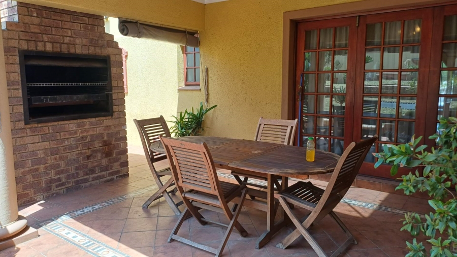 0 Bedroom Property for Sale in Linmeyer Gauteng