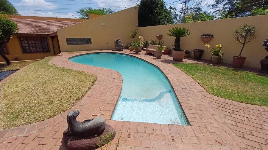 0 Bedroom Property for Sale in Linmeyer Gauteng