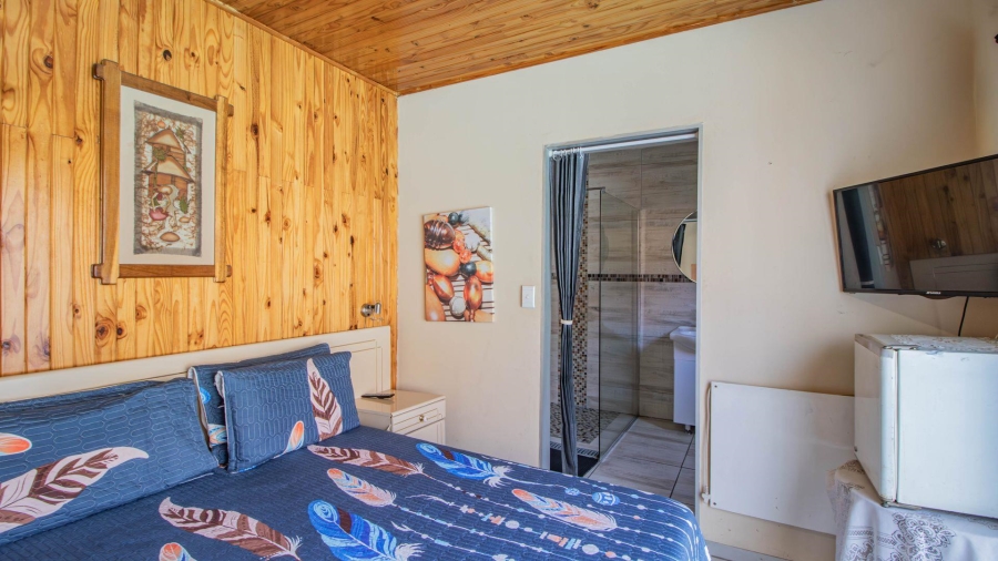 11 Bedroom Property for Sale in Lakefield Gauteng