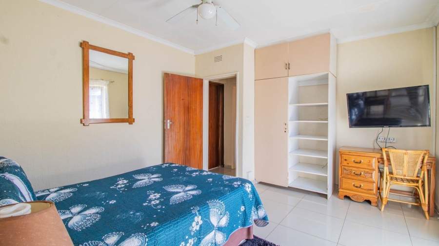 11 Bedroom Property for Sale in Lakefield Gauteng