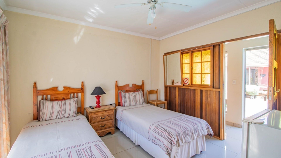 11 Bedroom Property for Sale in Lakefield Gauteng