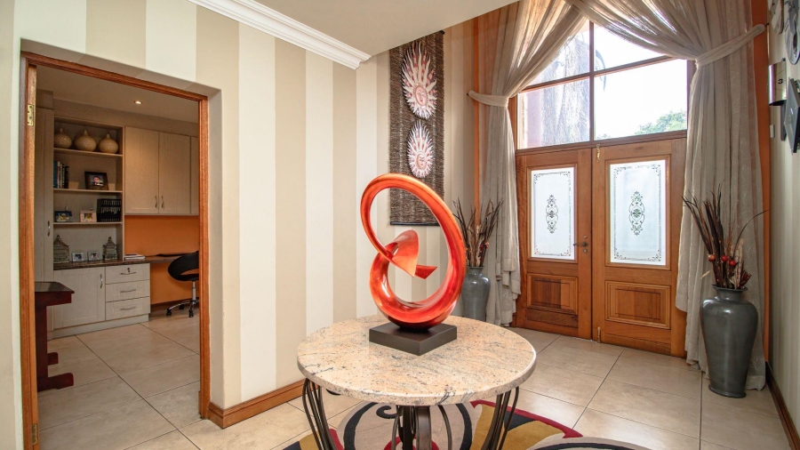 4 Bedroom Property for Sale in Lakefield Gauteng