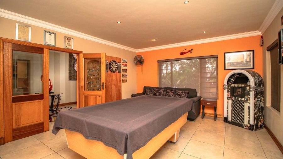 4 Bedroom Property for Sale in Lakefield Gauteng