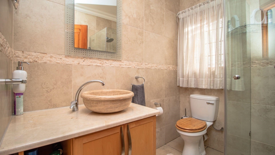 4 Bedroom Property for Sale in Lakefield Gauteng
