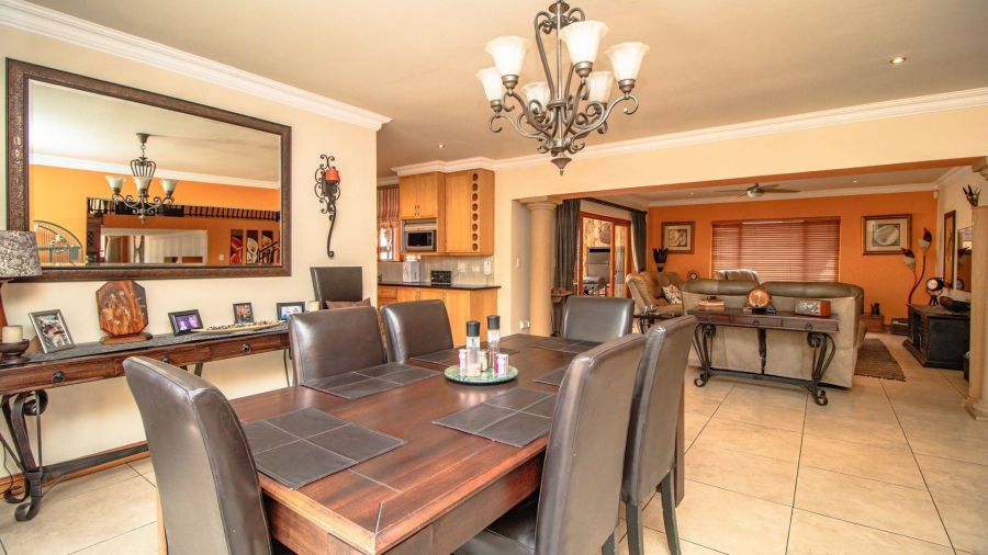 4 Bedroom Property for Sale in Lakefield Gauteng