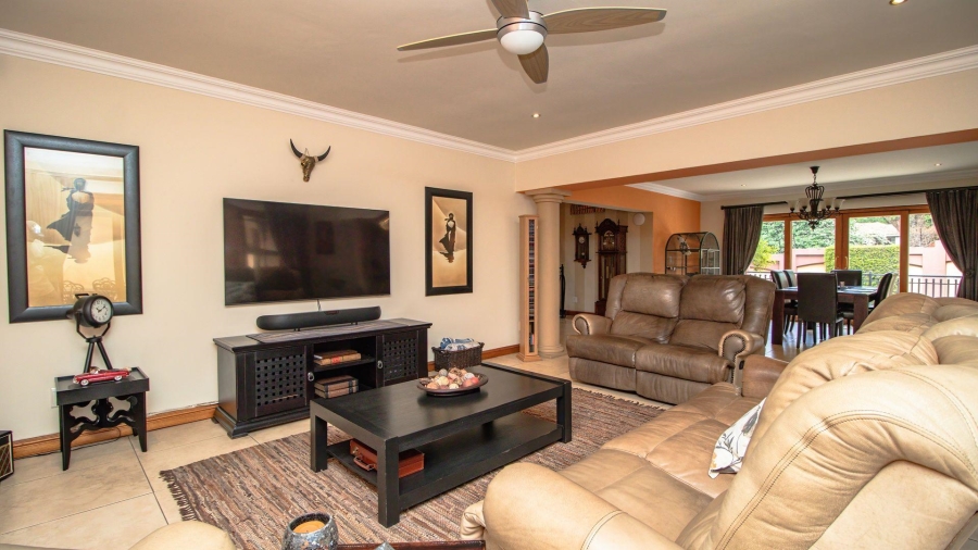 4 Bedroom Property for Sale in Lakefield Gauteng