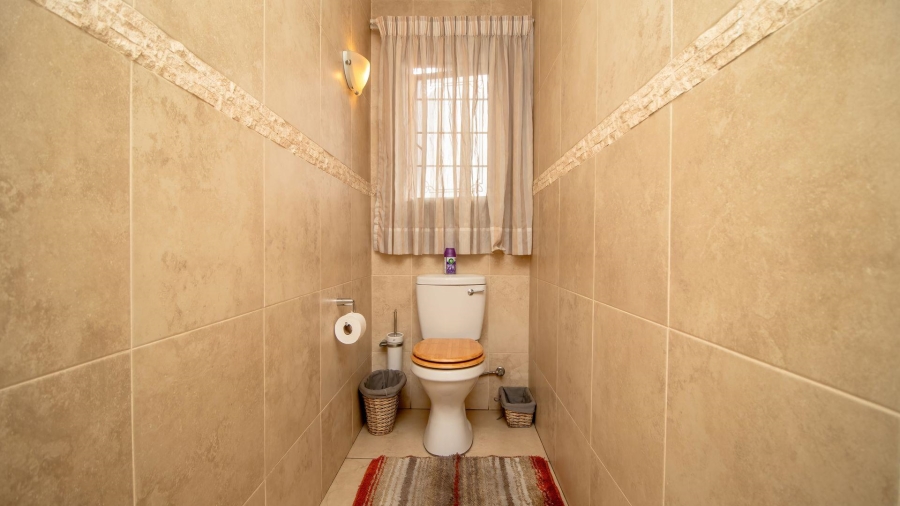 4 Bedroom Property for Sale in Lakefield Gauteng
