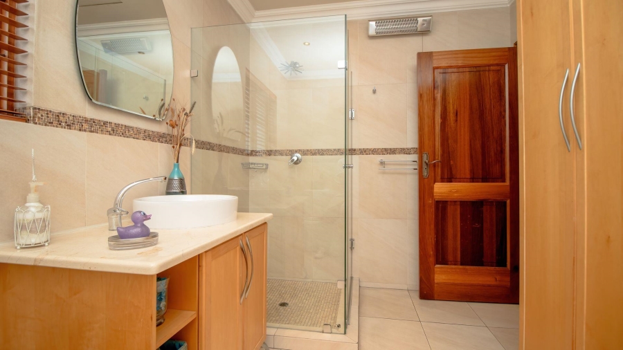 4 Bedroom Property for Sale in Lakefield Gauteng