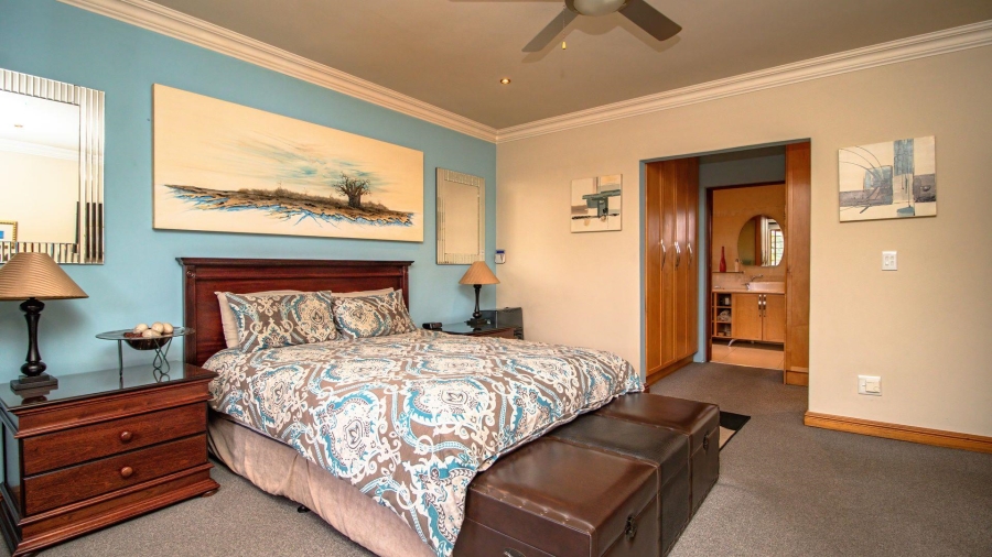 4 Bedroom Property for Sale in Lakefield Gauteng