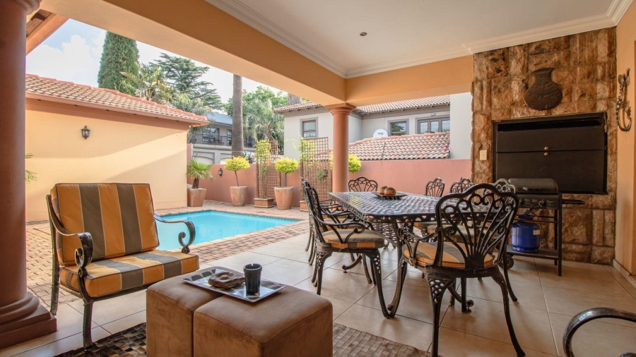 4 Bedroom Property for Sale in Lakefield Gauteng
