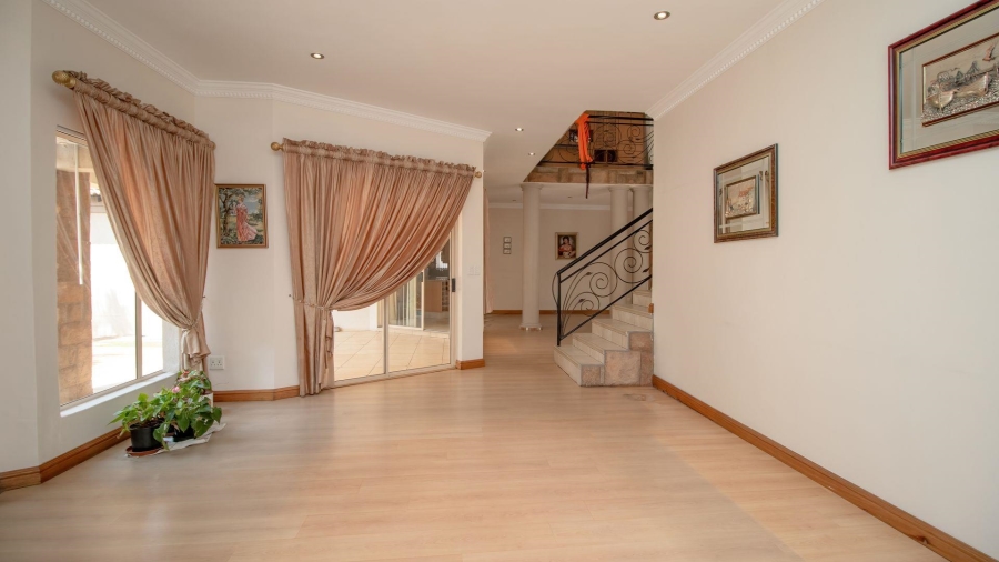 3 Bedroom Property for Sale in Lakefield Gauteng