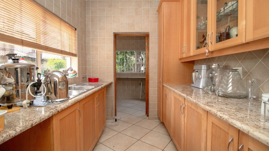 3 Bedroom Property for Sale in Lakefield Gauteng