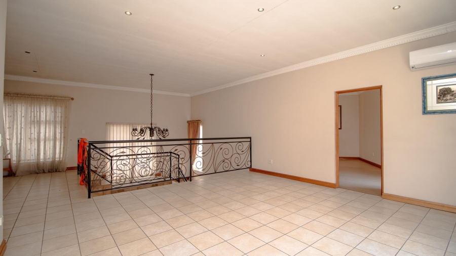3 Bedroom Property for Sale in Lakefield Gauteng