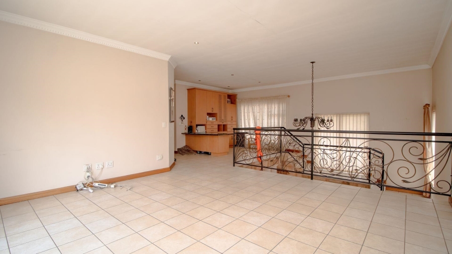 3 Bedroom Property for Sale in Lakefield Gauteng