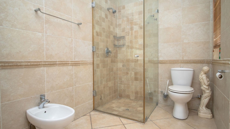 3 Bedroom Property for Sale in Lakefield Gauteng